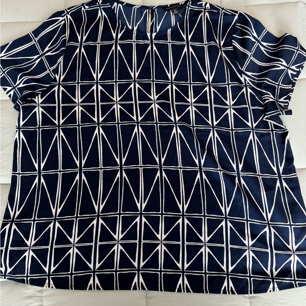 Banana Republic Navy and White Geometric Blouse